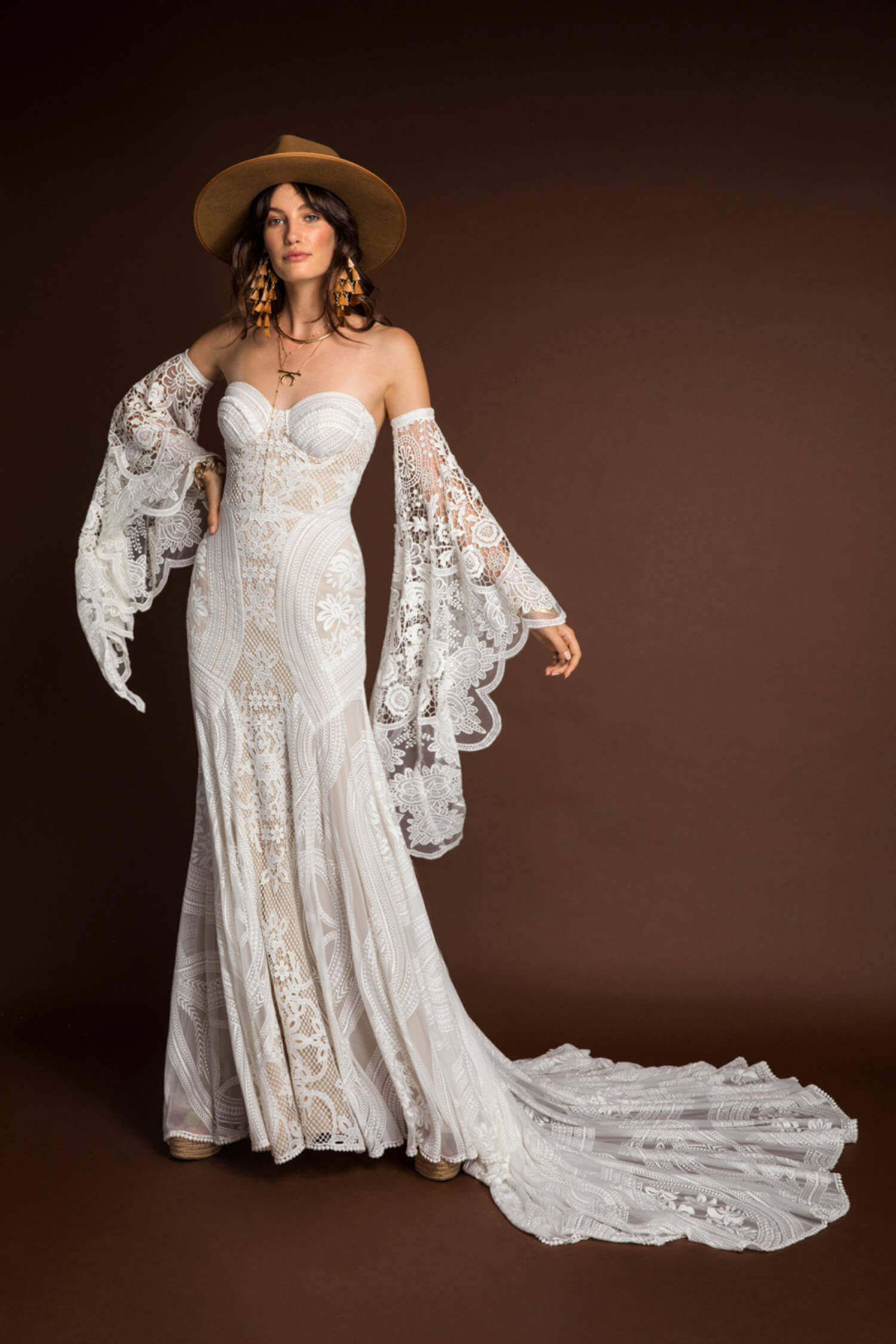 atelier lawenda berlin gdynia hochzeitskleider brautkleider wedding dresses rue de seine Adara gown